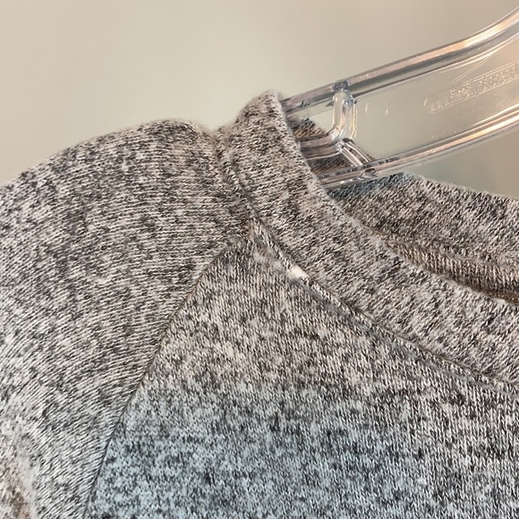 Disney Mickey Mouse And Minnie Mouse Gray Long Sleeve Top Size XS - Picture 10 of 11